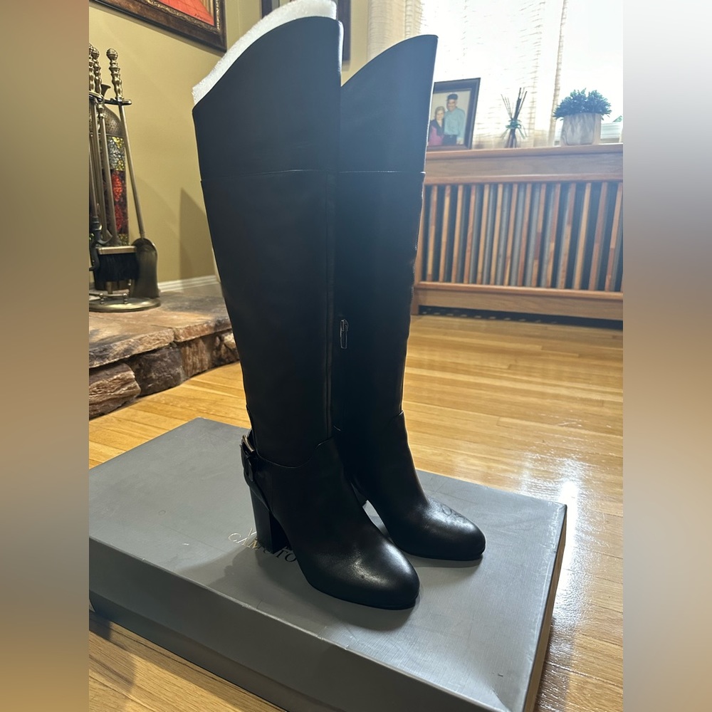 Black tall Vince Camuto boots